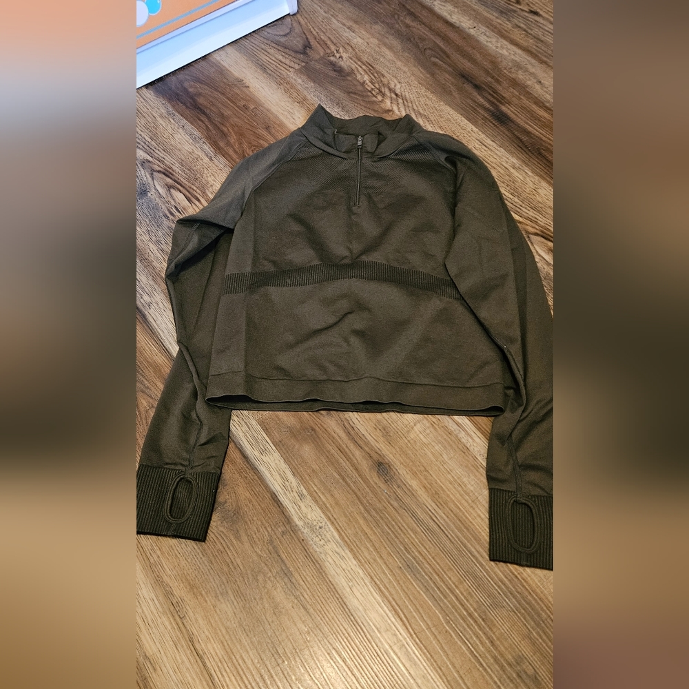 pink active pullover